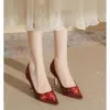 Tacones Altos de Tacón de Almohada Blanca para Mujer, Nuevo Modelo 2026, Estilo de la República de China, Zapatos Cheongsam Hanfu Bordados en Satén, Zapatos de Boda Chinos Retro