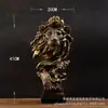 Cabeza de león de cobre de imitación de estilo americano, artesanía de resina animal vintage, decoración para pasillo, oficina, vitrina de vinos, decoración suave