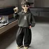 Ropa de Invierno para Niños Conjunto de Tres Piezas a Cuadros Engrosado Estilo Coreano Mono Infantil de Felpa Conjunto Guapo Ropa Elegante para Bebé Comercio Exterior
