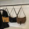 Bolsa de tela de nailon de gran capacidad estilo Ins simple casual bandolera de hombro bolsa suave perezosa para mujer bolsa cruzada plisada