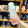 Taza de Agua Vaso de Plástico Botella de Agua Deportiva Tapa Doble Mate Alto Valor de Color Gran Capacidad Taza de Agua para Hombres y Mujeres Estudiante Resistente a Caídas Portátil