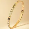 Pulsera de Acero Inoxidable Transfronteriza Popular Europea y Americana con Hebilla de Diamante Letra Inglesa Pulsera de Acero de Titanio No se Desvanece para Mujer Pulsera