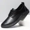 Novos Sapatos de Couro Masculinos para Negócios, Sapatos Casuais Masculinos Respiráveis, Versáteis para o Dia a Dia, Estilo Britânico, Sapatos Formais Masculinos Venda por Atacado