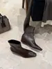[]2026 Otoño/Invierno Nuevas Botines Cuadrados con Tacón Oculto Estilo Europeo y Americano Botines de Cuña para Mujer Botas de Moda