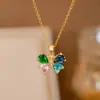 Collar de cereza roja de vino de alta calidad para mujer 2024, nueva moda, diseño de nicho de lujo ligero, cadena de clavícula, exquisita cadena para el cuello