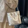 Bolso Texturizado para Axila para Mujer 2025 Nuevo de Moda Verano Bolso de Hombro Diseño de Nicho Moderno Versátil Bolso Cubo Portátil