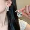 Pendientes Populares de Gama Alta Estilo Nicho, Perlas Ligeras de Lujo con Sentido de Diseño, Pendientes Versátiles de Moda Ligeros de Lujo al por Mayor