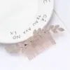 Tocados de Novia Europeos y Americanos, Peine de Pedrería, Accesorios para el Cabello de Estilo Antiguo para Fotos, Lujo Accesible de Nicho, Peine de Pelo Hecho a Mano con Forma de Hoja