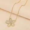 Collar de Cadena para Clavícula con Flor Hueca de Circonita, Diseño Ins Versátil, Moda Retro Coreana, Lujo Ligero
