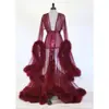 Vestido Longo Feminino, Elegante e Emagrecedor, Atacado Transparente Sexy com Penas e Mangas Sino Longas Arrastando