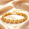 Pulsera de trébol de cuatro hojas en forma de corazón de color oro arena vietnamita para mujer, pulsera de corazón con diseño de trébol de la suerte de nicho, joyería, venta al por mayor de fabricante
