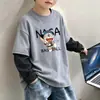 Roupa Íntima Masculina de Lã Patchwork Estilosa Outono Inverno 2026 Nova Média Grande Infantil Quente Gola Redonda Top Tendência
