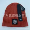 Comercio Exterior Al por Mayor Sombrero de Frío Otoño Invierno Rayas Verticales Engrosadas Gorro de Lana Unisex Versátil Cálido Protección para Orejas Marca de Moda Gorro de Punto