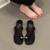 Sandalias planas de tacón alto con punta de diamantes de imitación para mujer, ropa de verano 2025, nuevas sandalias francesas de estilo hada.