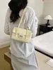 Bolso cruzado pequeño y elegante estilo Chanel 2026 transfronterizo para mujer, bolso cruzado versátil y de moda para el día a día, bolso de mano simple