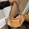 Diseño de nicho coreano transfronterizo, bolso de gamuza mate, nueva colección otoño 2026, bolso de hombro retro para el día a día
