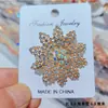 Broche de Mariposa Hueca con Diamantes AB Iridiscentes para Mujer, Pin de Mariposa de Diamantes Lujoso a Todo Color para Trajes y Abrigos, Broche Elegante y Lujoso