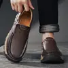 Sapatos Masculinos Plus Size Transfronteiriços Outono Novo Estilo Sapatos Masculinos de Couro Solado Macio Mocassins Slip-on Artesanais Solado Macio Sapatos Masculinos Casuais