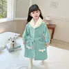 Toalla de Baño para Niñas Otoño e Invierno Franela Niños Dibujos Animados Forro Polar Bata de Dormir Niña Terciopelo Coral Gorro de Baño Bata de Baño Invierno