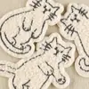 Original Nuevo Dibujo Animado Lindo Bordado de Toalla Gatito Beige Estilo Autoadhesivo Adecuado para Parche de Bordado para Carcasa de Teléfono DIY