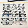 Liquidación de fábrica Corea del Sur Marco TR90 para hombre y mujer ultra ligero moda marco de gafas de dos colores marco pequeño cómodo con miopía
