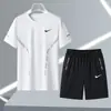 Traje Deportivo Casual para Hombre Verano Cuello Redondo Camiseta Fina de Manga Corta Combinada con Shorts Set de Dos Piezas de Seda Helada de Secado Rápido