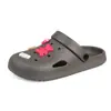 Sandalias ligeras antideslizantes de punta abierta para mujer para uso en exteriores, zuecos de playa de moda de verano de suela plana, medias pantuflas versátiles