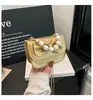Bolsa Feminina Quadrada Pequena Tendência e Fashion de Luxo Leve Novo Estilo 2026 Corrente de Pérolas Laço de Pérolas Ombro Único Transversal