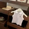 Conjunto de Verão para Meninas 2026 Nova Moda Elegante Roupas Finas Infantis Conjunto de Duas Peças Manga Curta de Verão para Bebê Menina