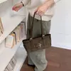 Bolsa tote de luxo retrô com fivela de cinto para outono/inverno para mulheres, nova bolsa de ombro moderna e fashion para trabalho e deslocamento 2026