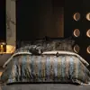 Juego de ropa de cama jacquard de cuatro piezas teñido en hilo de algodón de fibra larga estilo vintage 100S, juego de ropa de cama de modelo de lujo ligero de alta gama