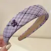 Faixa de Cabeça com Coroa Alta para Mulheres, Novo Estilo com Toque de Luxo, Faixa de Cabelo Larga Versátil para Sair, Acessório de Cabelo para Lavar o Rosto