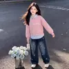 Moda de Otoño Temprano para Niños de Nicho, Informal, a la Moda, Individual, Rayas, Parches, Falso Dos Piezas, Top Estilo Coreano, Conjunto Versátil de Jeans