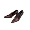 Zapatos de tacón grueso tipo salón para mujer, estilo británico, punta fina, charol negro brillante, para calzar, Primavera 2026