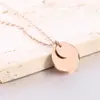 Venta Caliente Transfronteriza Europea y Americana Oro de 18K 18mm10mm Colgante Redondo Collar Simple de Acero Inoxidable Cadena para Clavícula Venta al por Mayor para Mujeres