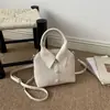 Bolso de Mano Pequeño de Alta Gama para Mujer 2026 Nuevo de Moda Versátil para el Trabajo Bolso de Hombro Lujo Ligero Elegante Bolso Cruzado