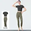 Conjunto de roupa de yoga europeu e americano transfronteiriço para mulheres, justo, secagem rápida, roupa esportiva para atividades ao ar livre, conjunto de duas peças com short de manga curta e calça longa para fitness