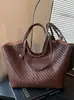 Bolso tote de gran capacidad tejido en cruz, bolso de hombro individual Ins personalizado moderno y a la moda estilo coreano, bolso de mano versátil fresco