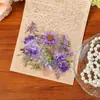 50 Piezas de Pegatinas Románticas de Flores Moradas Transparentes Impermeables para Decoración DIY de Fundas de Teléfono Móvil, Botellas de los Deseos y Vasos de Agua de Vidrio