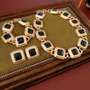 Set de Pendientes y Collar Florales Vintage con Perlas, Cadena para Clavícula Estilo Palacio, Joyería de Lujo Ligero de Alta Gama para Mujer