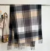 Coleção de Novos Cachecóis de Mohair Liso para Outono e Inverno, Cachecóis Atmosféricos Estilo Coreano, Cachecóis Tipo Xale Ampliados e Espessados Atacado