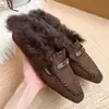 Zapatillas peludas retro elegantes y modernas con forro polar, de punta cerrada, para mujer, nuevo estilo 2026, mocasines slip-on populares