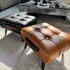 Taburete pequeño para cambiarse los zapatos, banco bajo para la entrada de casa, banco de madera maciza para la sala de estar, mesa de centro, taburete cómodo para niños para sentarse a largo plazo