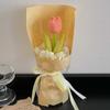 Ramo de una Sola Flor Tulipán Estilo Jinhe Ins con Empaque Hecho a Mano en Papel Kraft, Flor de Tela Terminada para Regalo del Día del Maestro a los Maestros