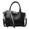 Bolsa de Mão de Alta Qualidade com Padrão de Lichia para Mulheres 2026 Novo Estilo Versátil Lenço de Seda Bolsa de Ombro Única Bolsa Tote Pequena Simples Casual