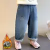 Jeans Feminino Estilo Coreano com Laço e Forro de Lã Outono/Inverno 2026 Nova Moda Infantil Calças Longas Estilosas para Meninas