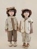 Abrigo de oso de primavera y otoño para niños Wulibuyi chaleco de doble cara camiseta con estampado de dibujos animados para bebé pantalones casuales con tirantes