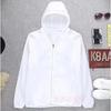 Roupas de Proteção Solar Masculinas 2023 Novo Verão Respirável Outdoor Roupas de Seda Gelada Proteção UV Roupa Fina para a Pele para Homens
