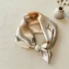 Bufanda Magnética de Satén de Seda Simulada para Mujer, Bufanda Fina con Colgante para el Cuello, Bufanda Protectora de Cuello Versátil de Moda para Mujer