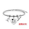 Pulsera europea y americana transfronteriza de acero inoxidable hueso de serpiente tres accesorios regalo temporada de graduación regalo festivo pulsera de acero titanio con letras